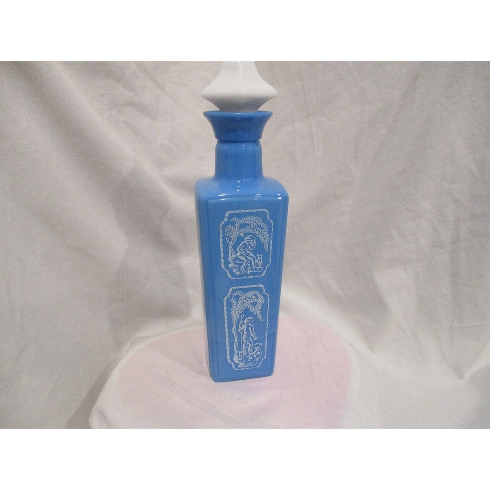 Blue Decanter 1965 vintage collectible blue bottle‎ Jim Beam Beam's Choice